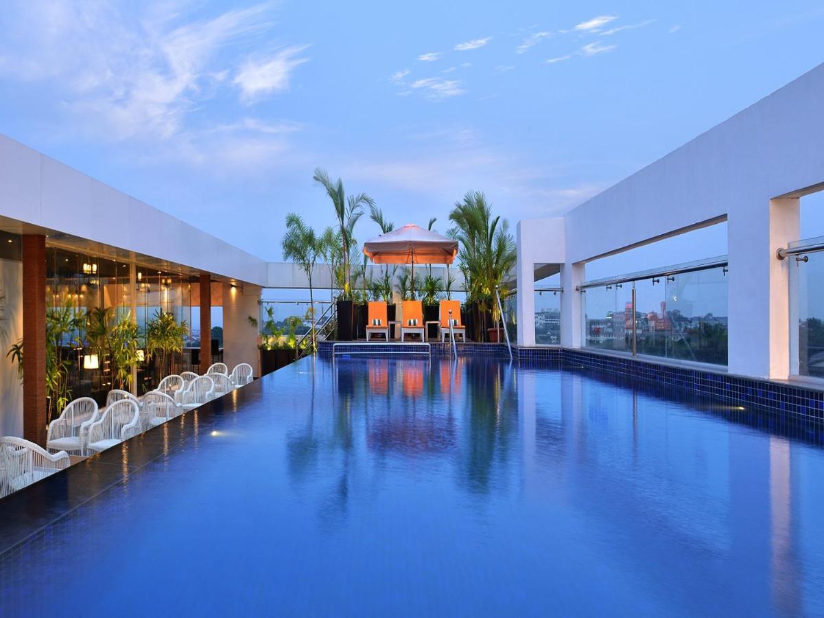 Country Inns & Suites By Radisson מניפלה מראה חיצוני תמונה